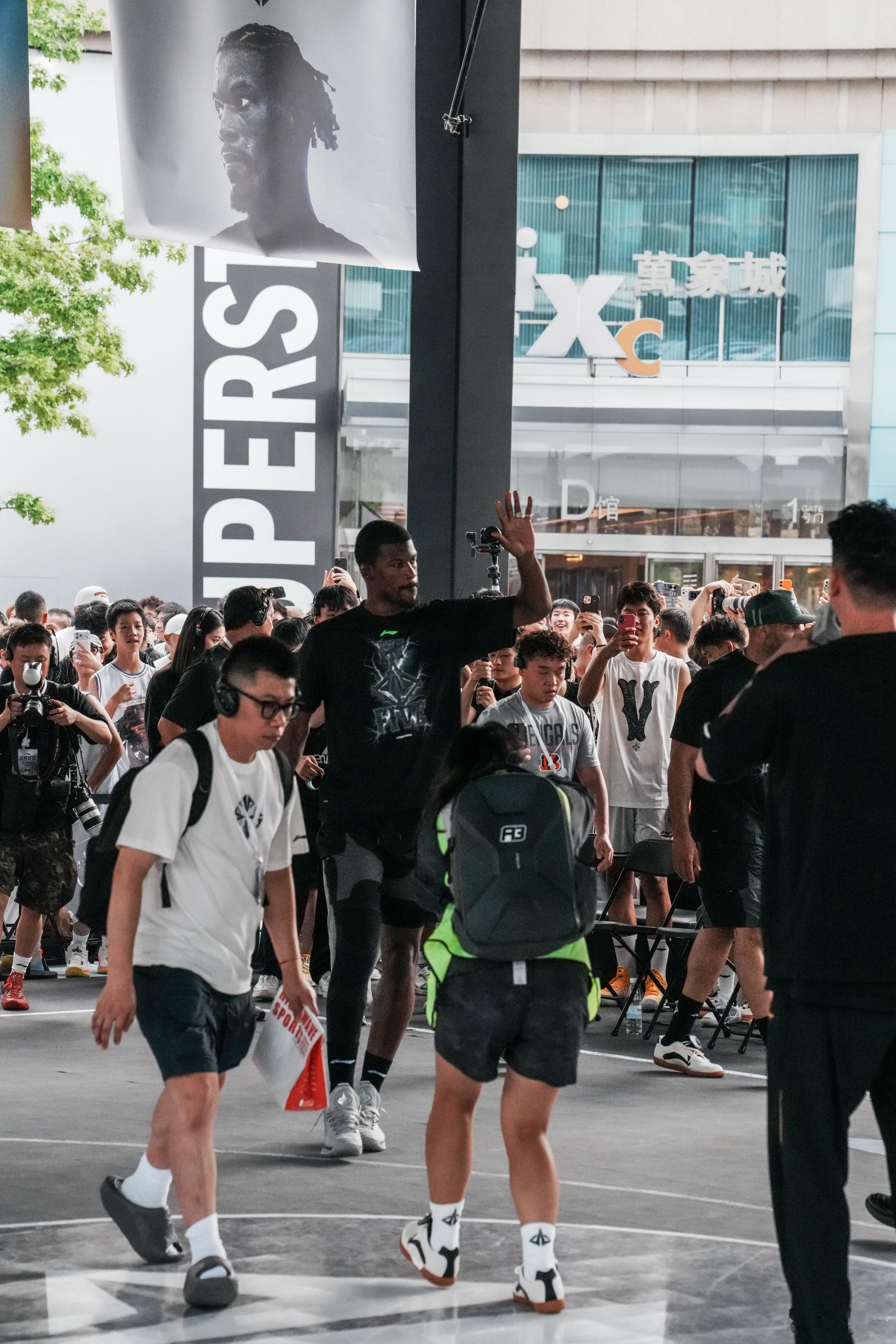 还是老地方，没错2024年的夏天，JB3就是在这块场地发布的！2026...