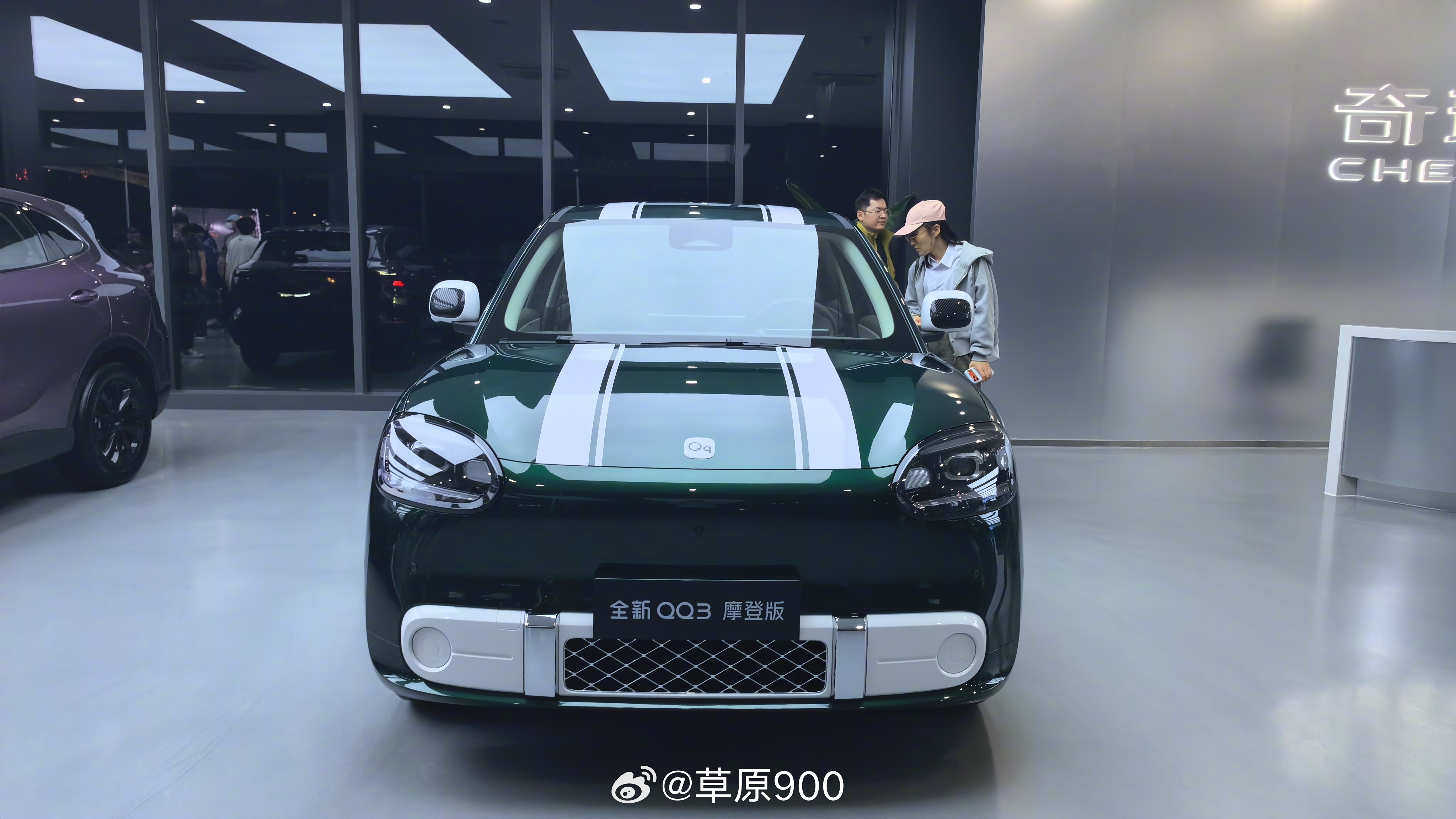 奇瑞正在跳出传统车企的框架，AI、电池、芯片技术，这些高端技术行业都有了奇瑞的身影
能源、芯片材料、基础设施、模型和应用层，甚至是粮食，都与汽车息息相关，这些也恰好是AI的生态系统结构，科学技术是跨行跨业的
很高兴看到奇瑞从传统车企往AI全球科技公司转变
#2026奇瑞全球创新大会#  ​