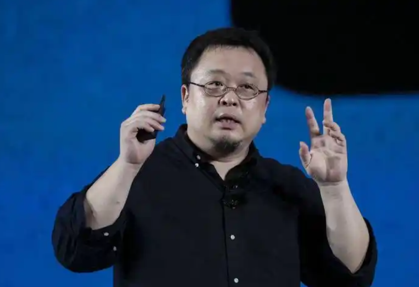 老罗评野人先生，为什么和影视飓风评iPhone是两种待遇？