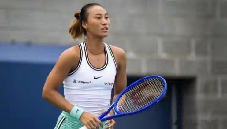郑钦文美网26天烧掉150万，8人团队一天5万3，赢一场输一场差128万，没钱真打不了网球 ​