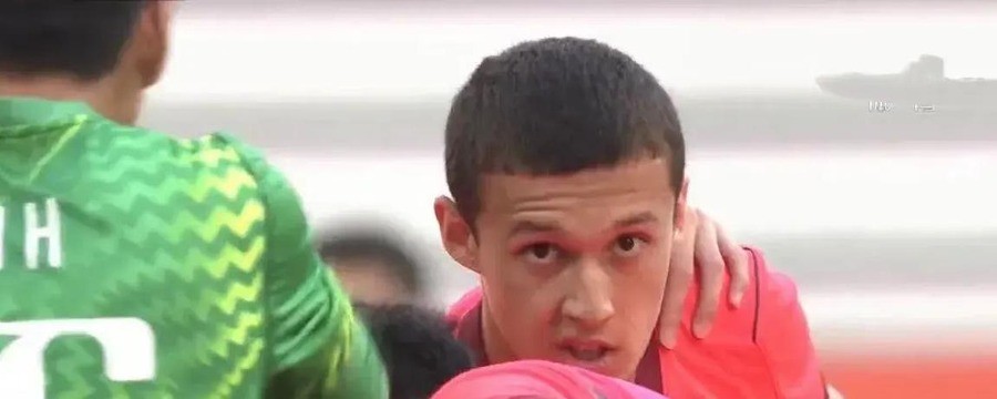 21岁新疆后腰亚运点球命中后回到泰山队，中超首发拿91.9%传球成功率却0球0助攻，老将还在占位置
10月3日名古屋亚运铜牌战，U23国足点球4比3击败乌兹别克斯坦。第四轮，依木兰站上罚球点，稳稳将球罚进。而在一个月之前的中超第12轮，依木兰迎来个人中超首次先发，出战半场后被陈泽仕换下，吧友打出9.
