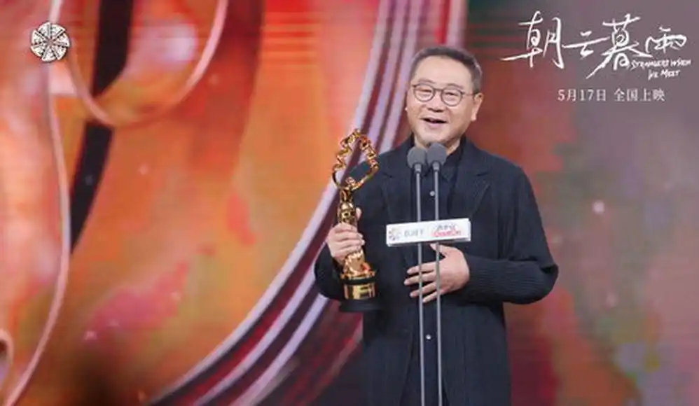 快乐大本营主持吴昕十几年竟留下一句 袋鼠真白 ：黄褐色袋鼠前全场懵圈，硬夸反差成综艺经典老梗！ ​
