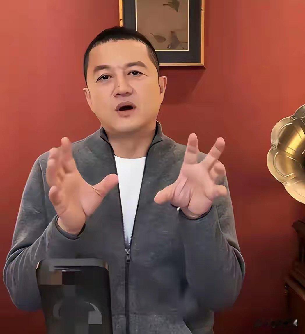 54岁李亚鹏再传喜讯！中秋未至便收获“天降横财”，网友：太意外 ​