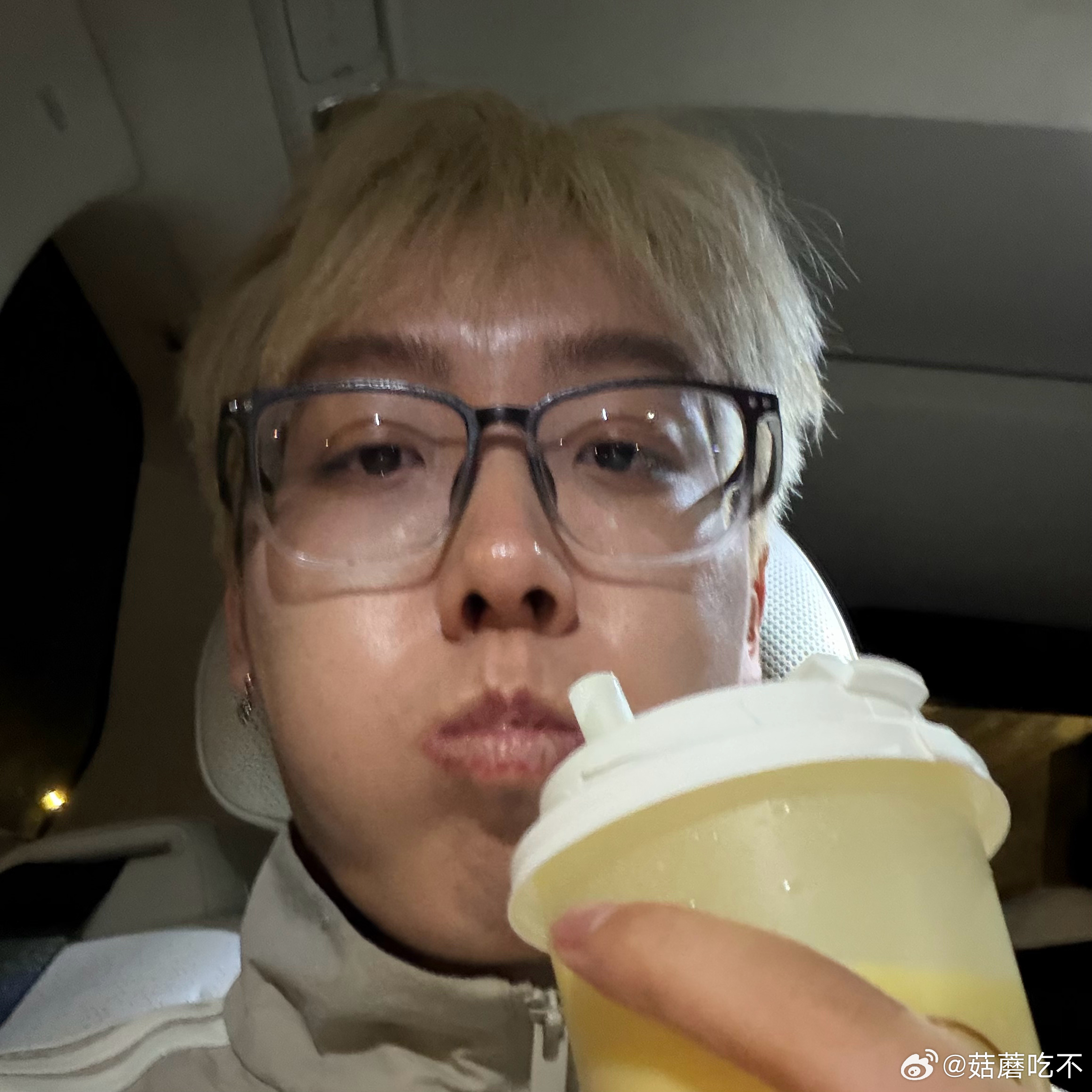 老铁给买的杨枝甘露 ​​​