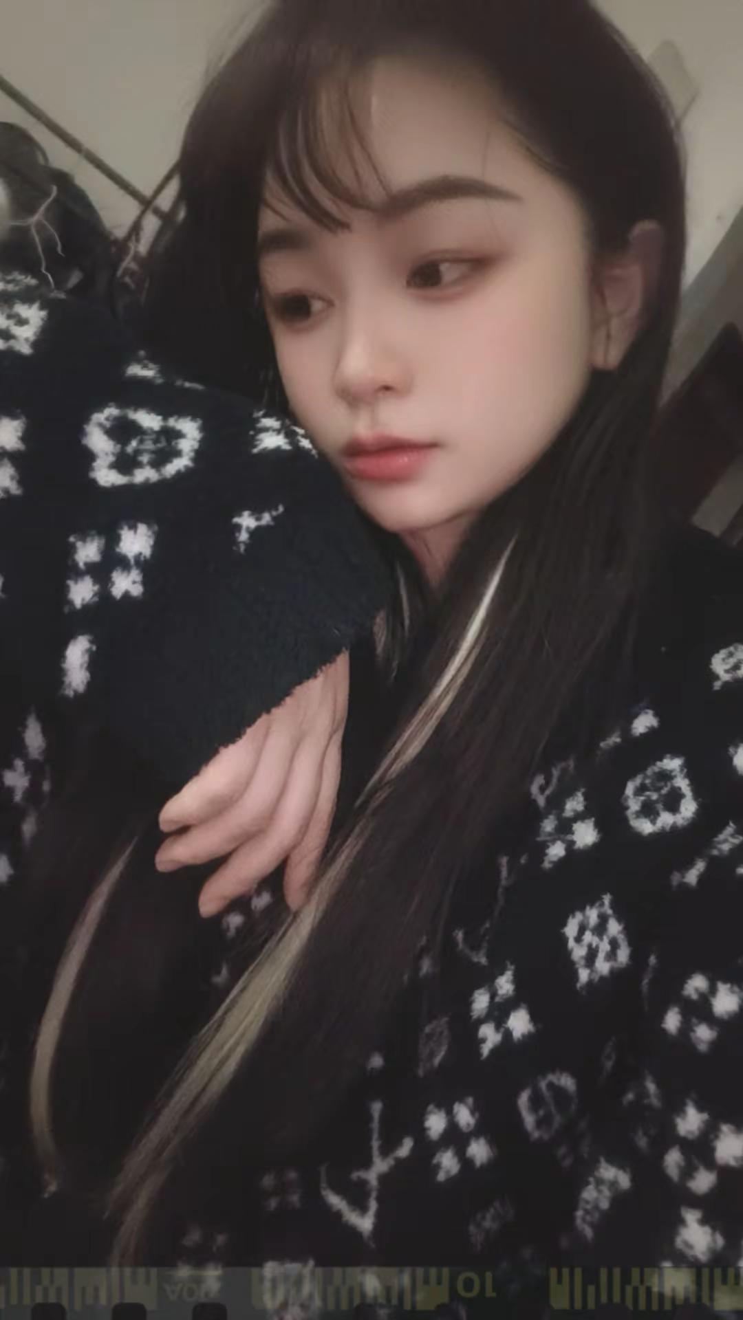 <p>情感共鸣 <!--{img:0}--></p><img src=...