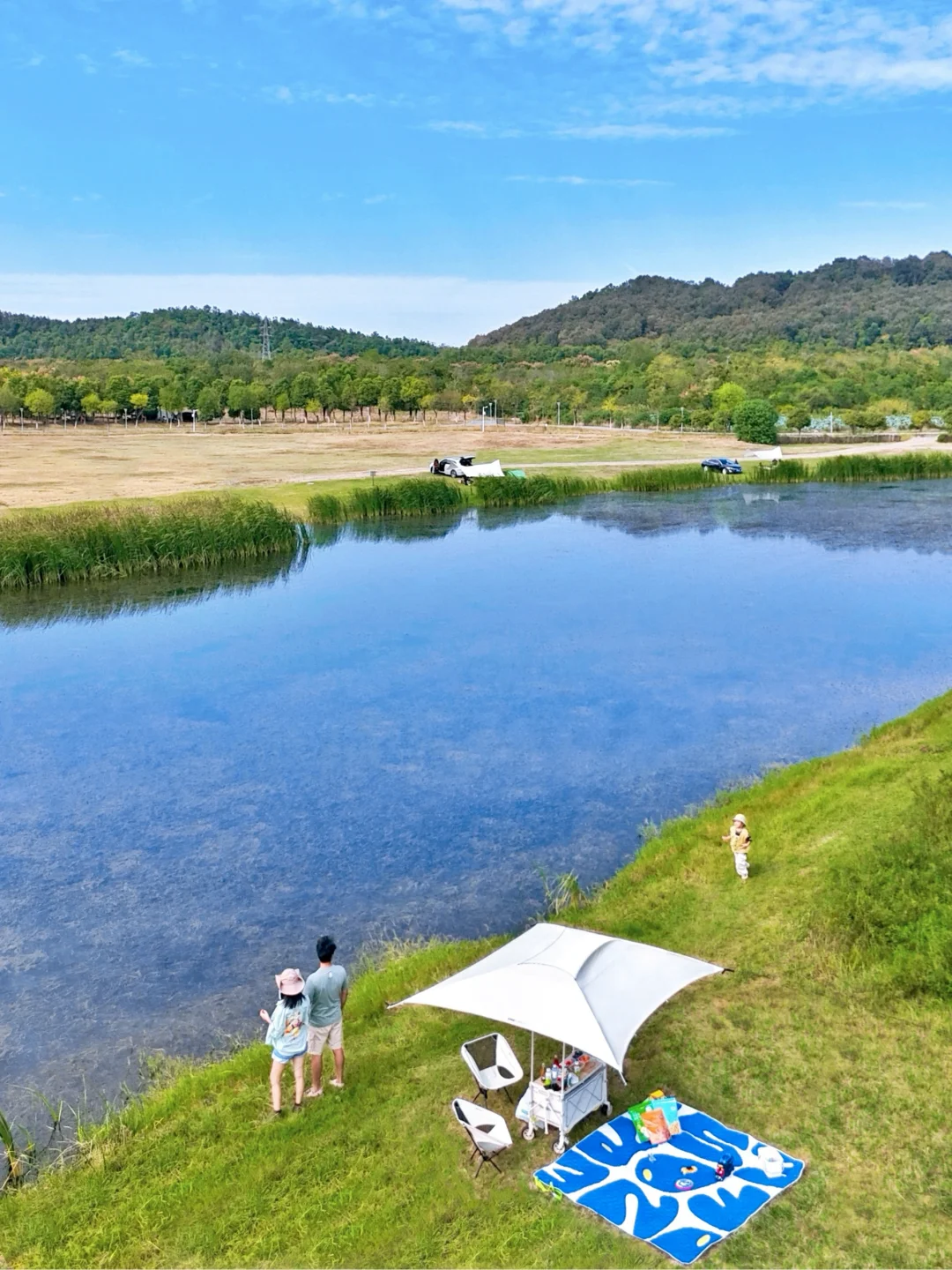 武汉露营🏕️0.5h开车直达湖边～没人没人！