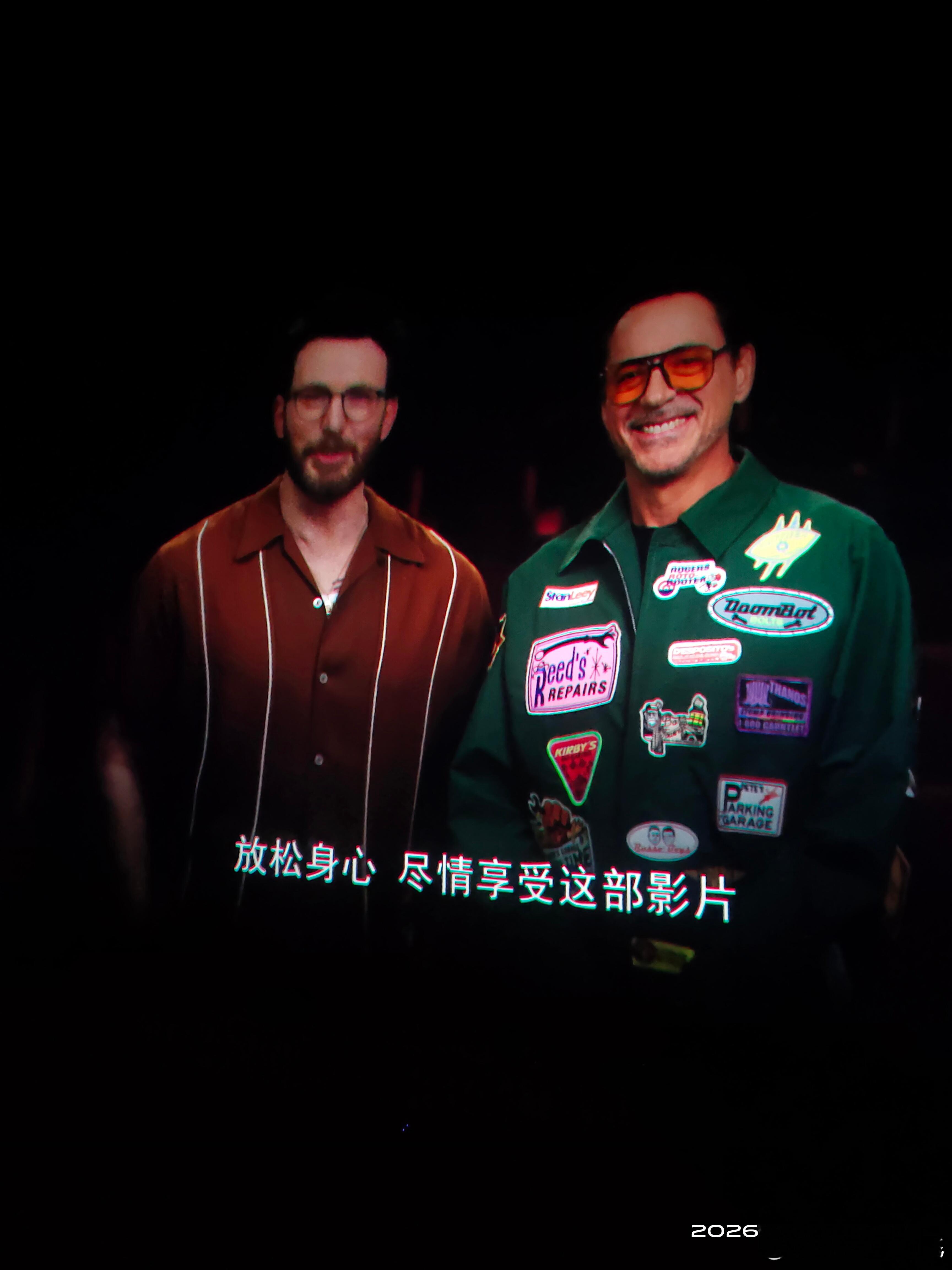 #复联4重映##复联4内地重映# 时隔七年，在中秋节的这天，又一次在大银幕上看到了这部复联四的重映。七年的时光，自己的生活发生了很大的变化，这部影片也看了无数次，早已熟记于心，但再一次在大银幕观影时仍然很激动。复联四后，又看了许多漫威的电影，但没有一部超越这部复联四。这次复联四被称作是 ​