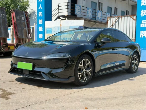 全款15.58万，26款智界S7 Max三元锂版本，个人一手车，行驶仅几千公里，准新车状态；搭载三元锂电池，纯电续航705km，192线激光雷达，华为乾崑智驾，高速NOA、城区辅助驾驶、智能泊车，智驾能力直接拉满；轿跑造型，无框车门，鸿蒙座舱，空间、颜值、智能化全部在线！新车级别的体验，现在二手车价格全款仅15.58万，支持分期，喜欢智界S7、想体验华为高阶智驾的可以直接来试车！