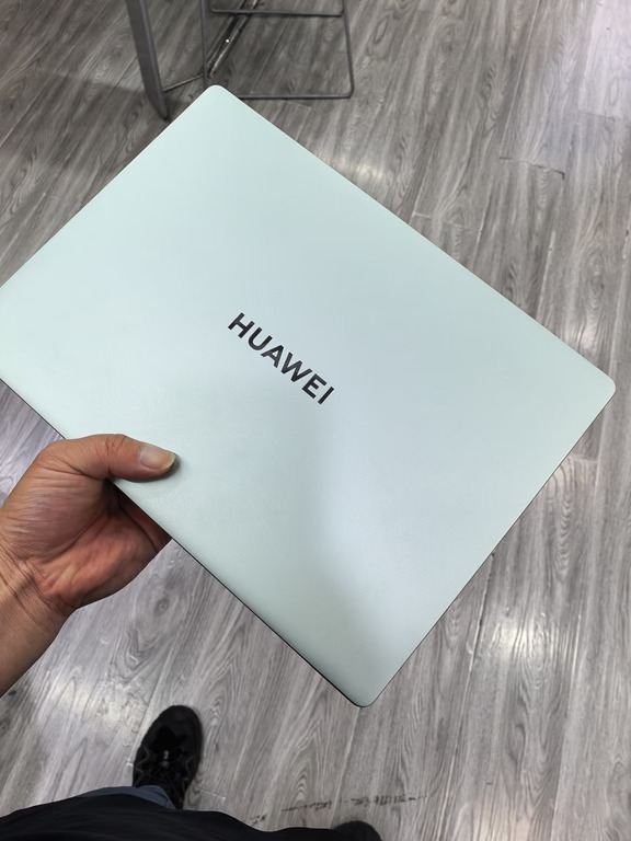 出刚买的高配华为MateBook14 高配版本
