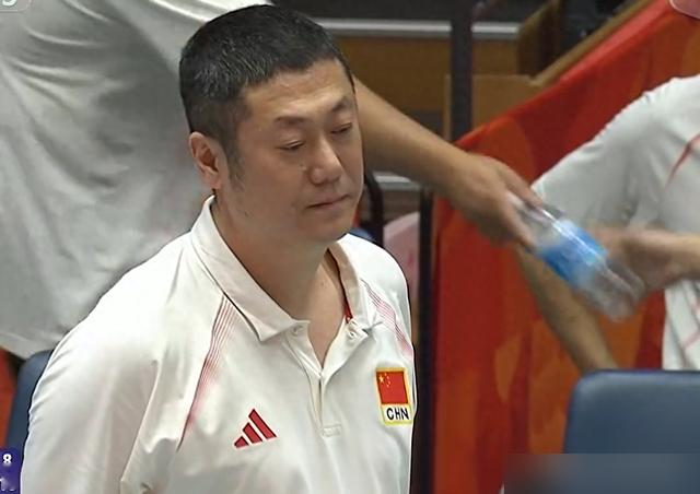 25-27字首局拿下让仇家等了48年，中国女排的蜕变之谜
