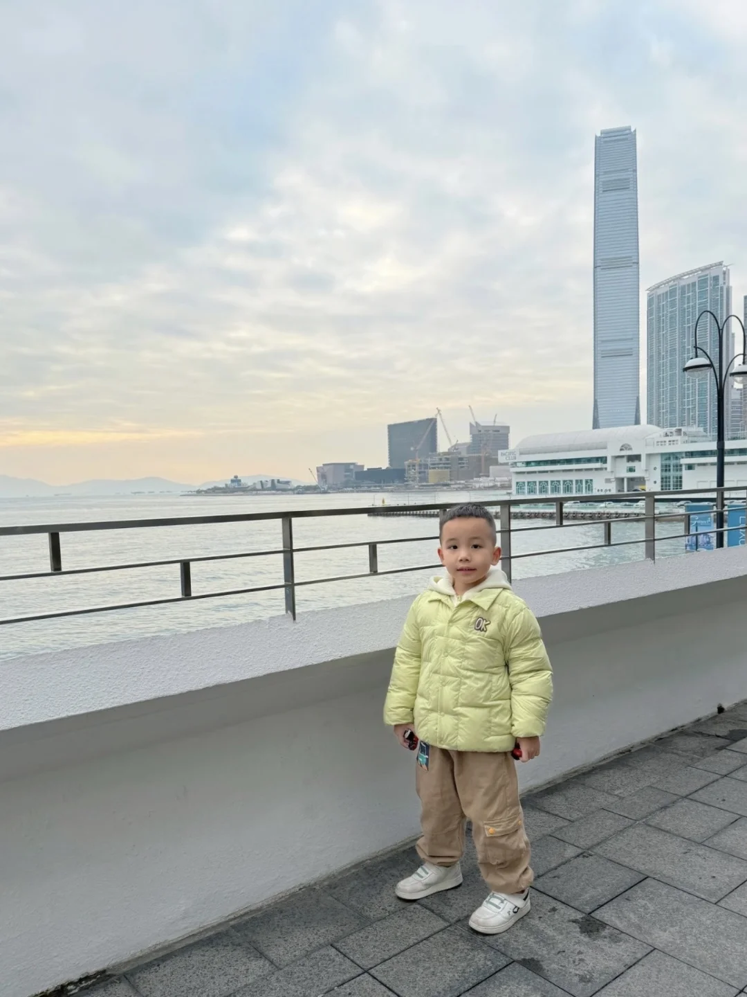 夫妻间不要贬低孩子，孩子都记在心里