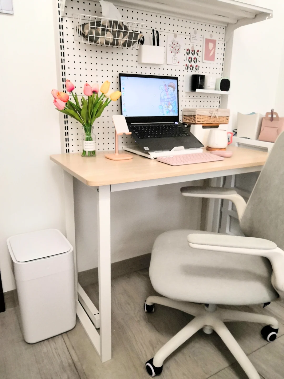 1米书桌改造|百元洞洞板书桌和幸福感好物