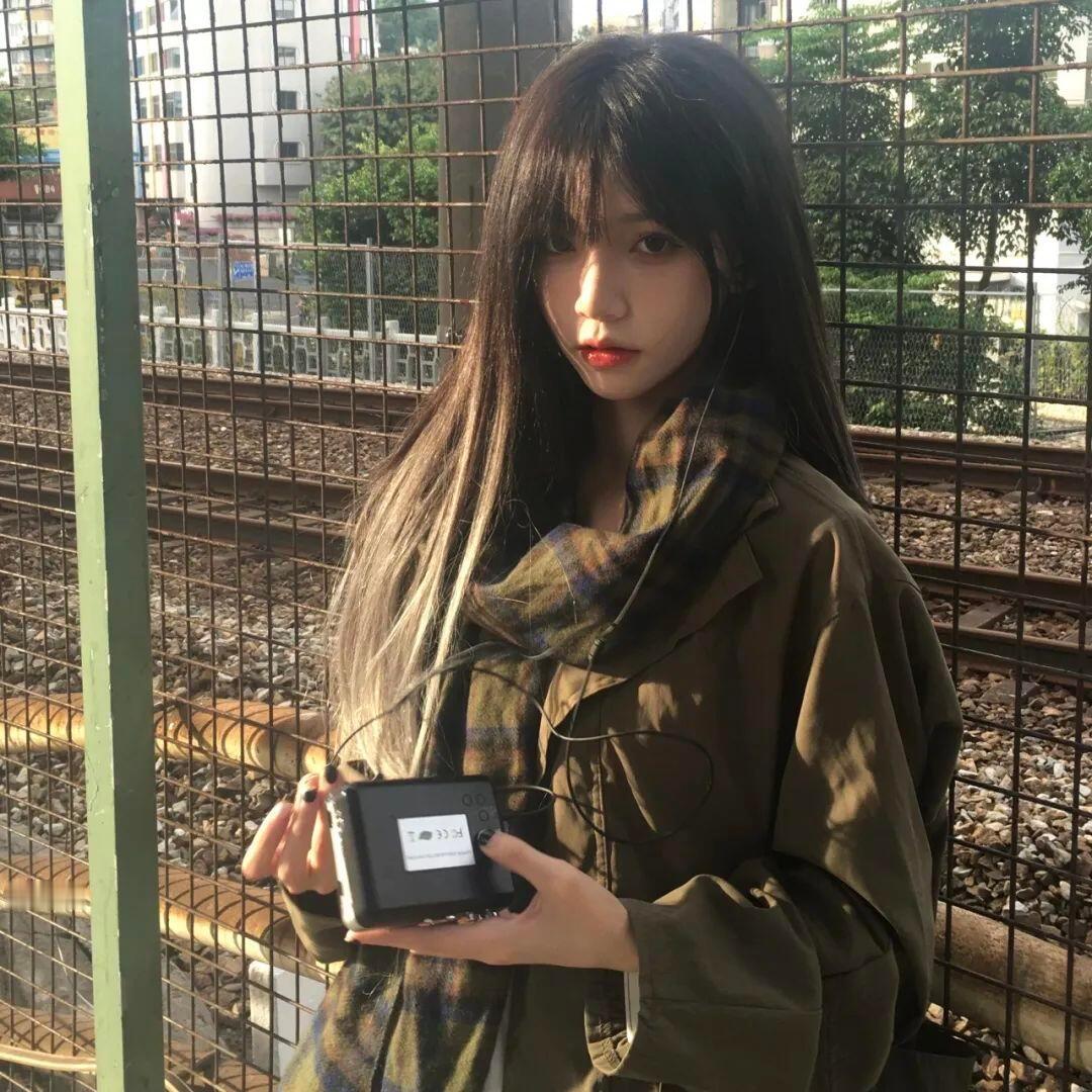 秋日氛围感女生头像金秋壁纸大放送 ​​​