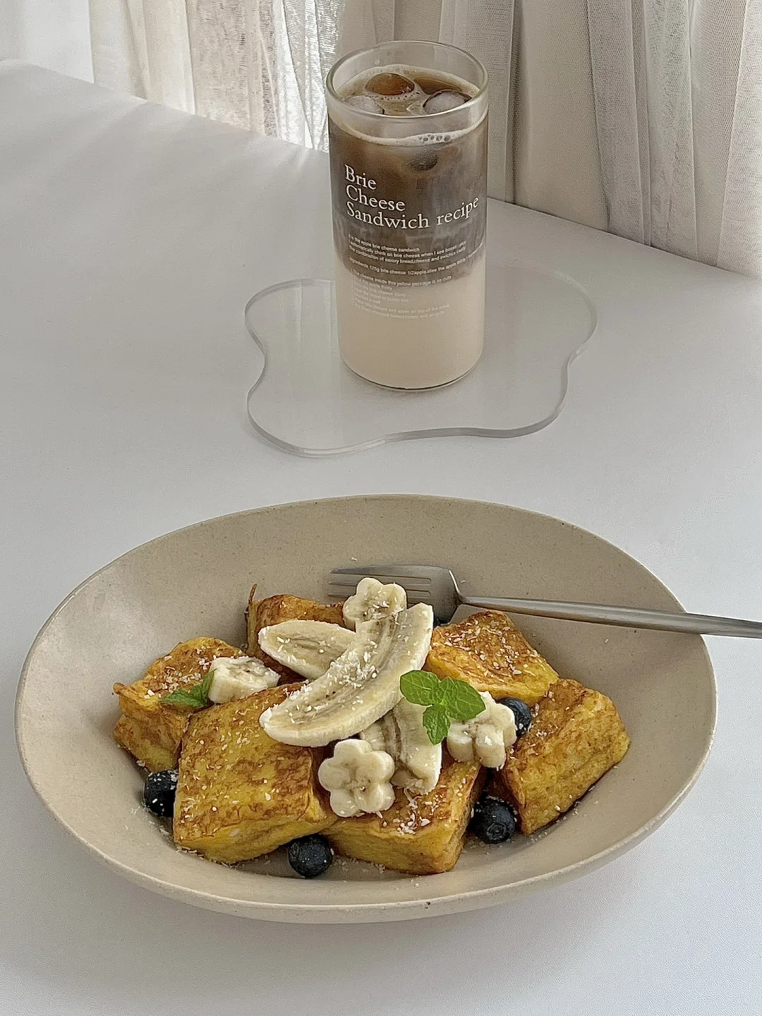 ☀早餐｜香蕉花生酱西多士&扁桃仁拿铁☕️