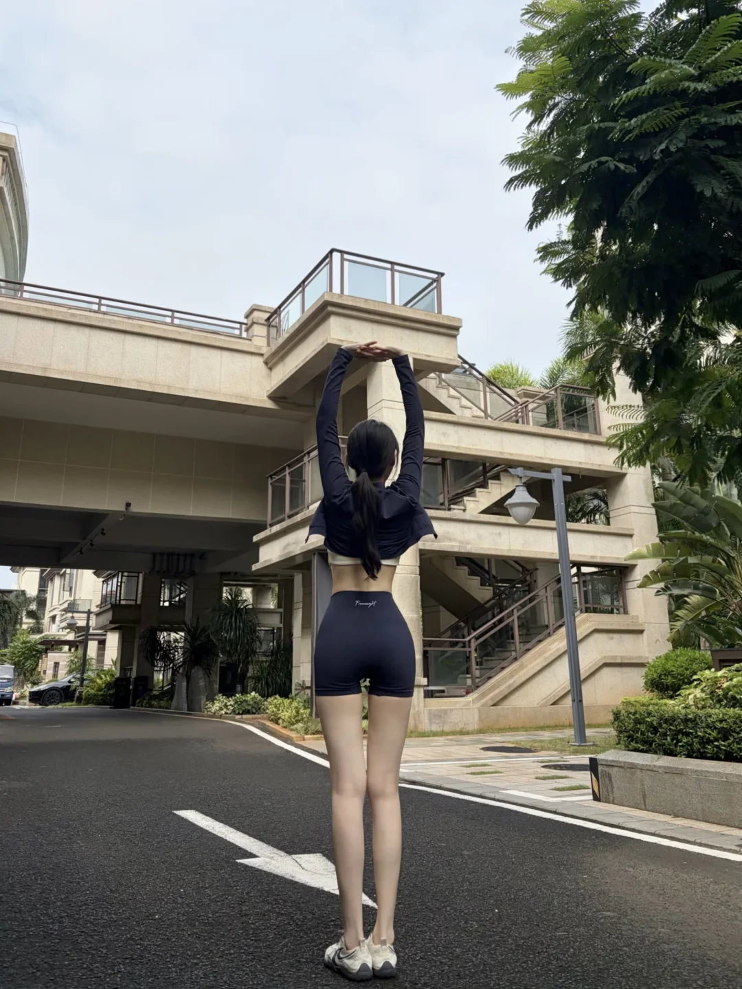 健身这样穿太显比例了！！