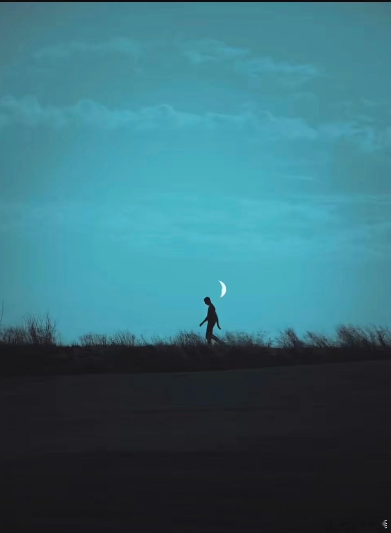 死亡不是终点，遗忘才是！
今天看花少，来到墨西哥的瓜纳华托
彼此分享生死观
我觉得这是一个悲伤的话题
总说顺其自然，活在当下
可还是会畏惧至亲之人的离去
虽说只是肉体上的离去
但不能常见面，不能常交谈
这是痛苦的

一方面庆幸在懵懂的年纪面对祖母的离世
另一方面又遗憾没能多陪伴她，回报她， ​