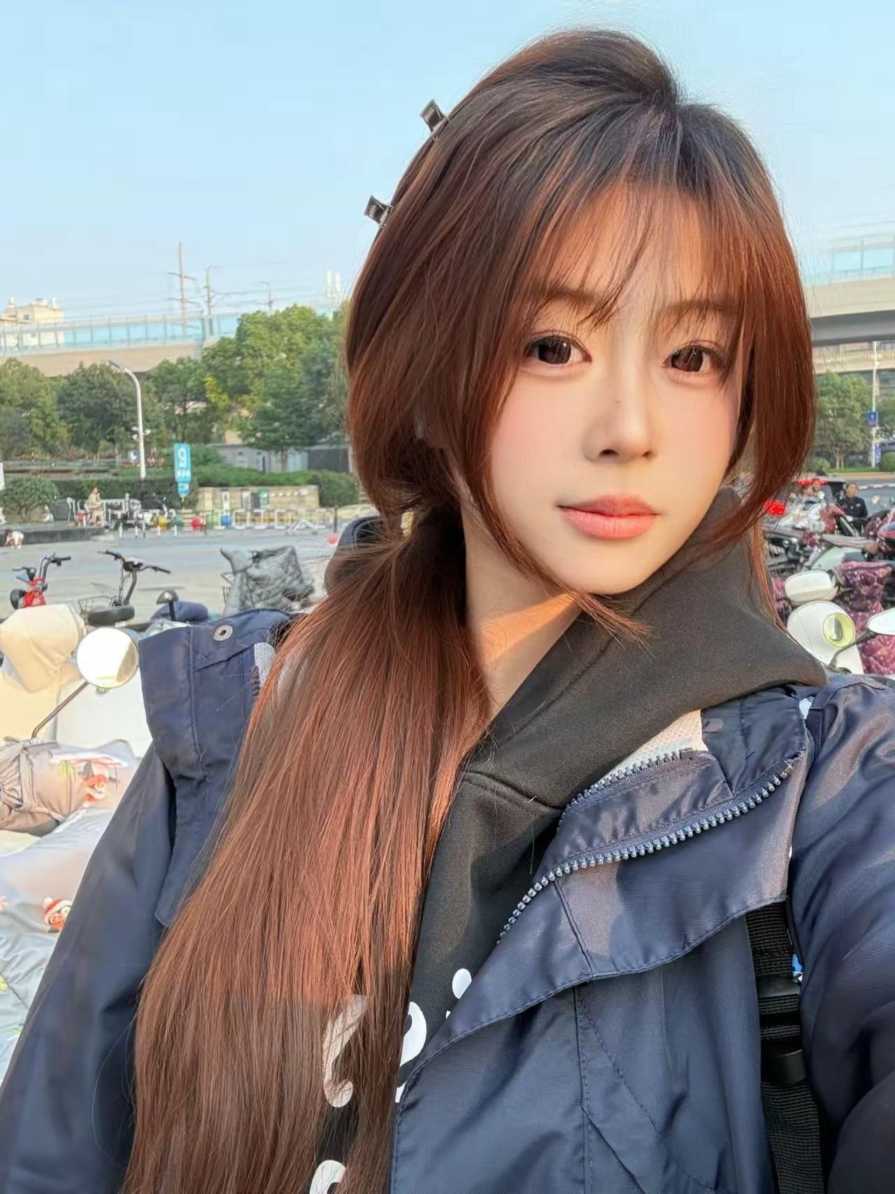 我的性格十分恶劣 但胜在脸实在太乖