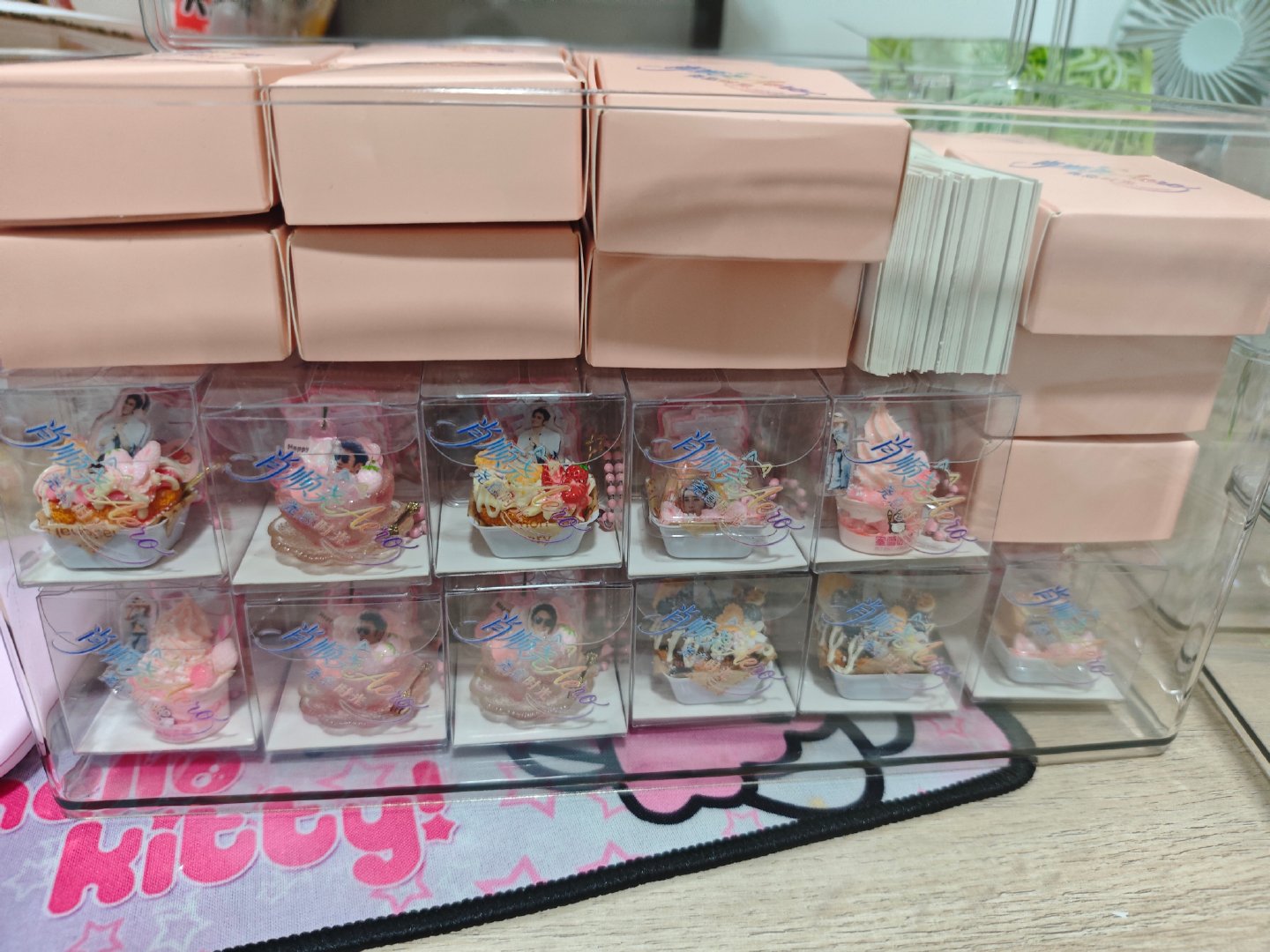 伸手、互换都有，就等10.11上海见了[奶牛猫][奶牛猫][奶牛猫][奶牛猫]
(图仅为一部分)


#肖顺尧尧意时光励光巡演# ​