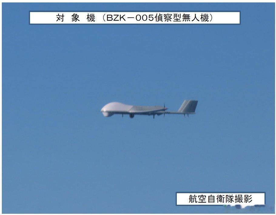 PLAN好不热闹[嘻嘻]
图1结束对马来西亚友好访问的第48护航编队回国。
图2大补901在122护卫下通过大隅海峡前出西太，应该是和辽宁舰去汇合的。
图3街溜子796到宫古，应该是监视美日演习。
图4街溜子798出大隅，也是去和航母编队汇合？
那么，接下来我们就看辽宁舰编队什么时候到达指定位置，目前小鬼子 ​