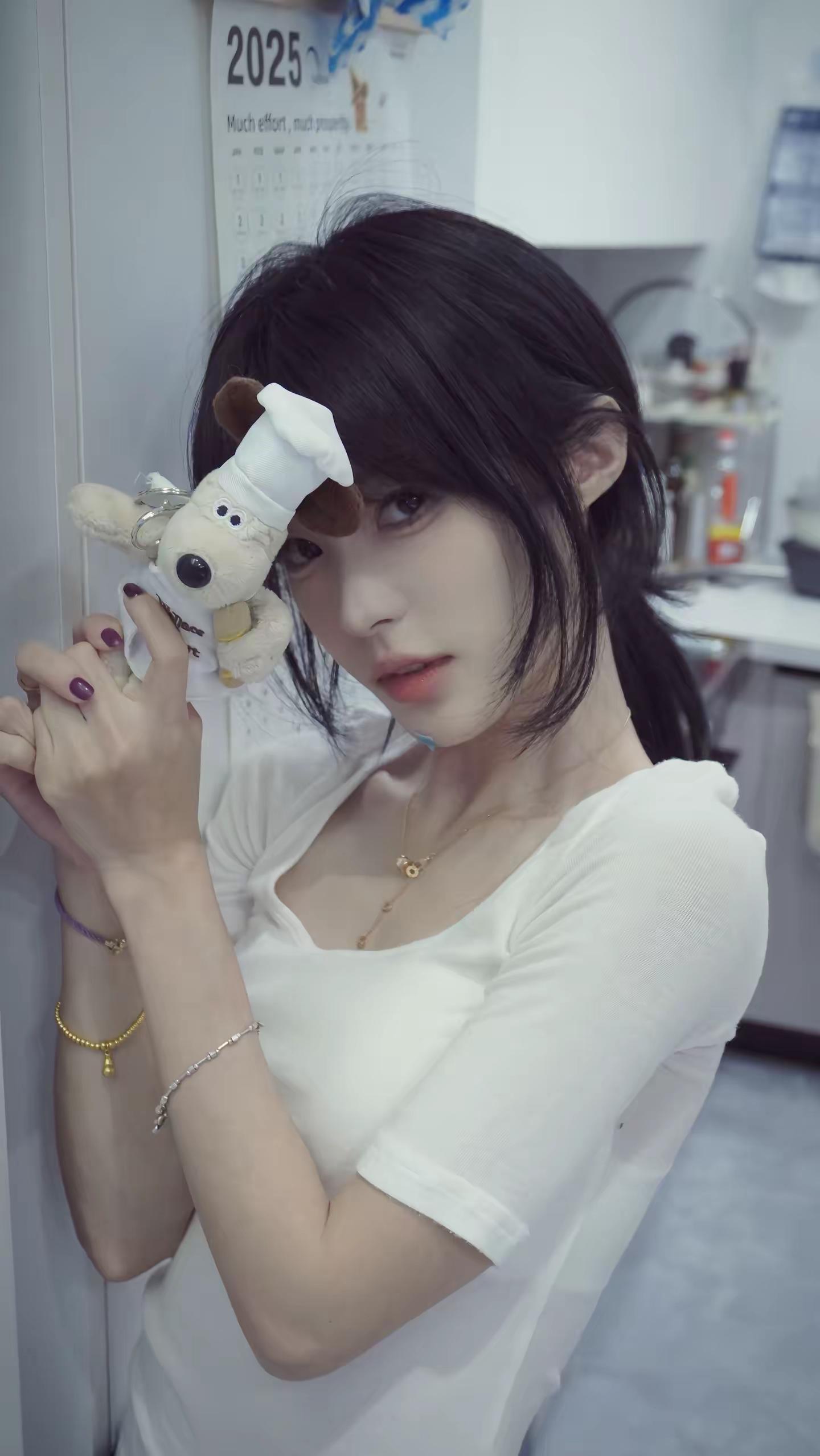 有我这样的女朋友你几点回家🍽️。