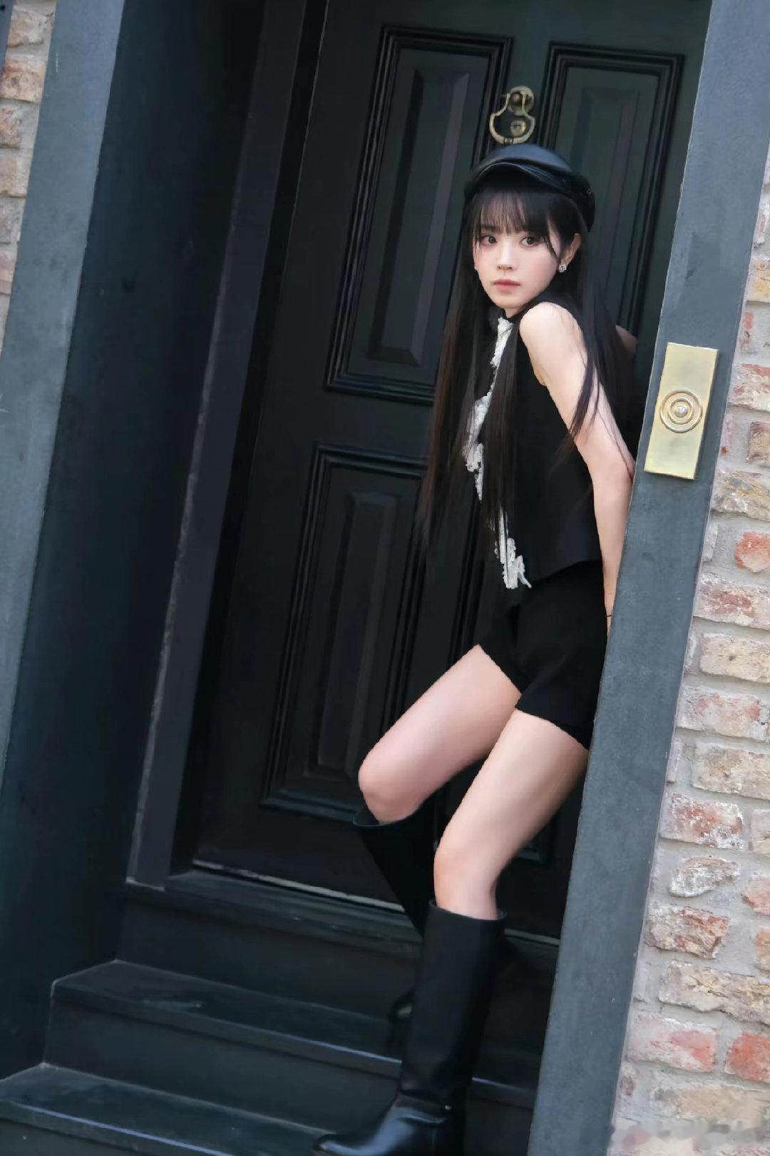 #田曦薇[超话]# txw#田曦薇林知夏# txw#田曦薇天才女友#

我没有装萌我有一个人格就是很萌^^

​