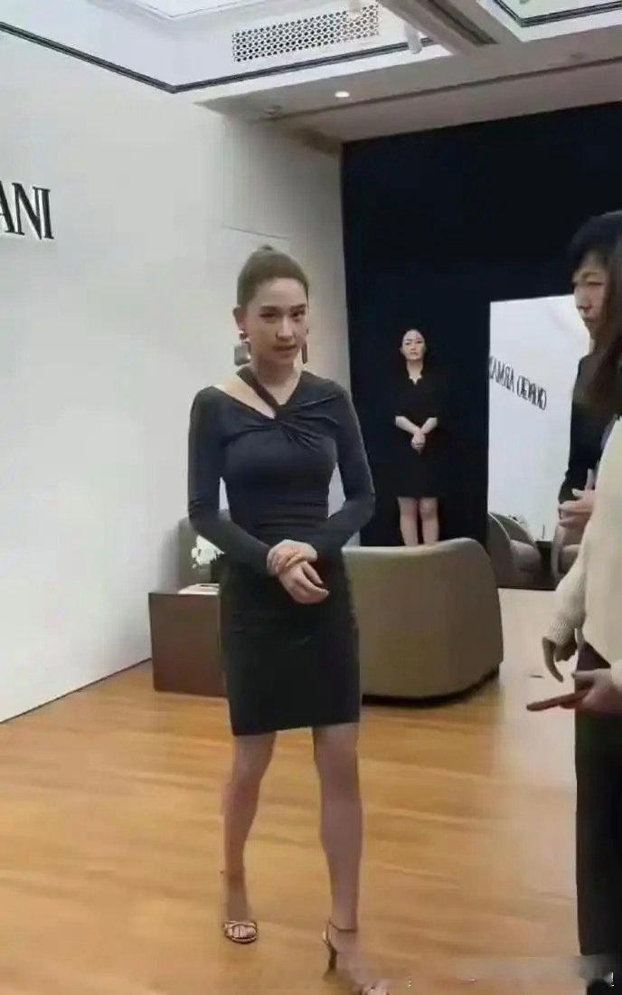何超莲真人就这样啊，没有网传的一半美 ​​​