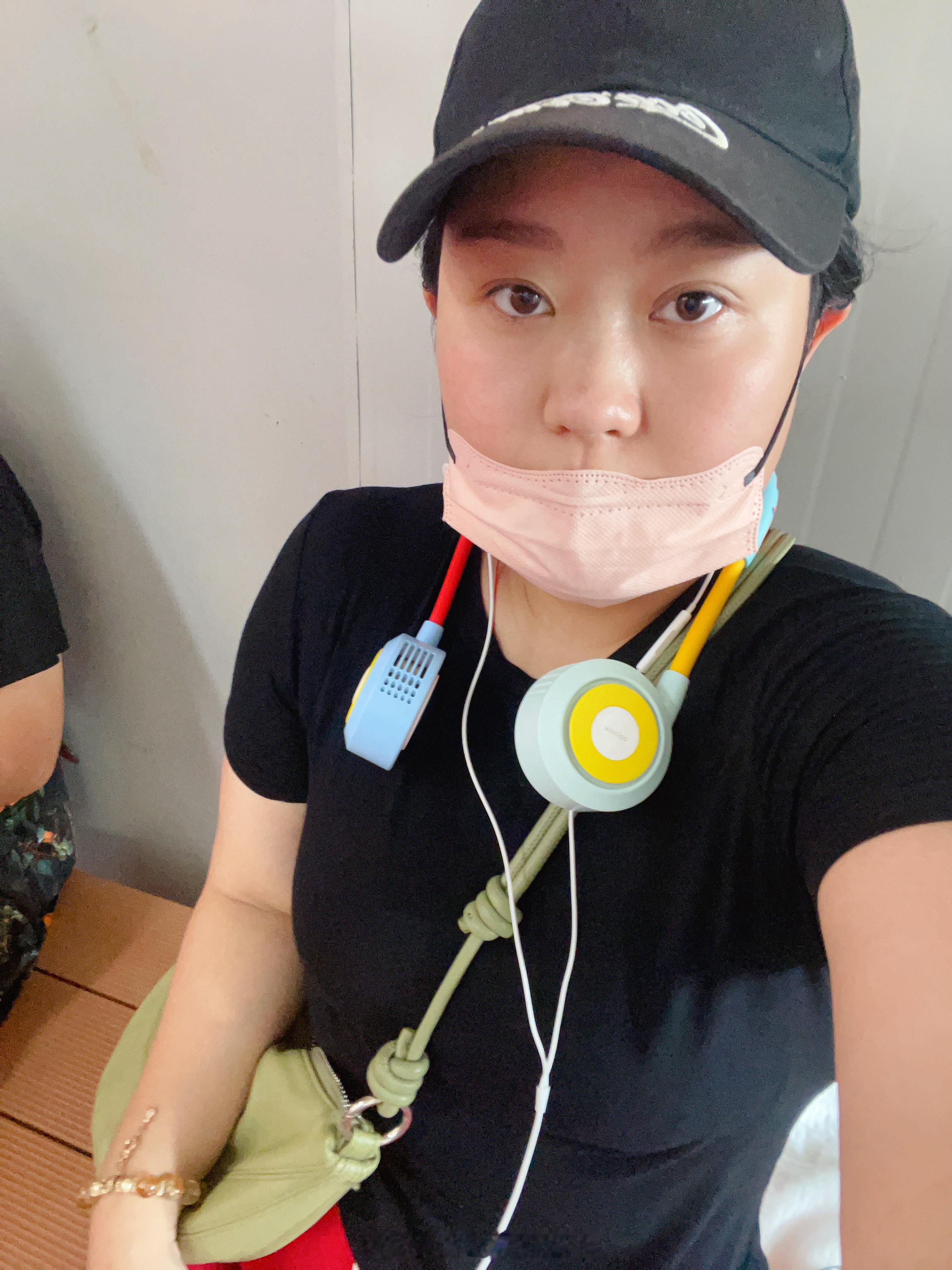 拖着疲惫的身体送大儿子来游泳[困] 加上今天还有3节课就耗完了，历时4...