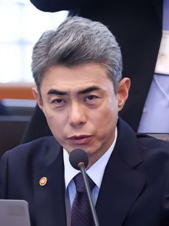 糗大了！夺金功臣变罪人，免兵役要被废除