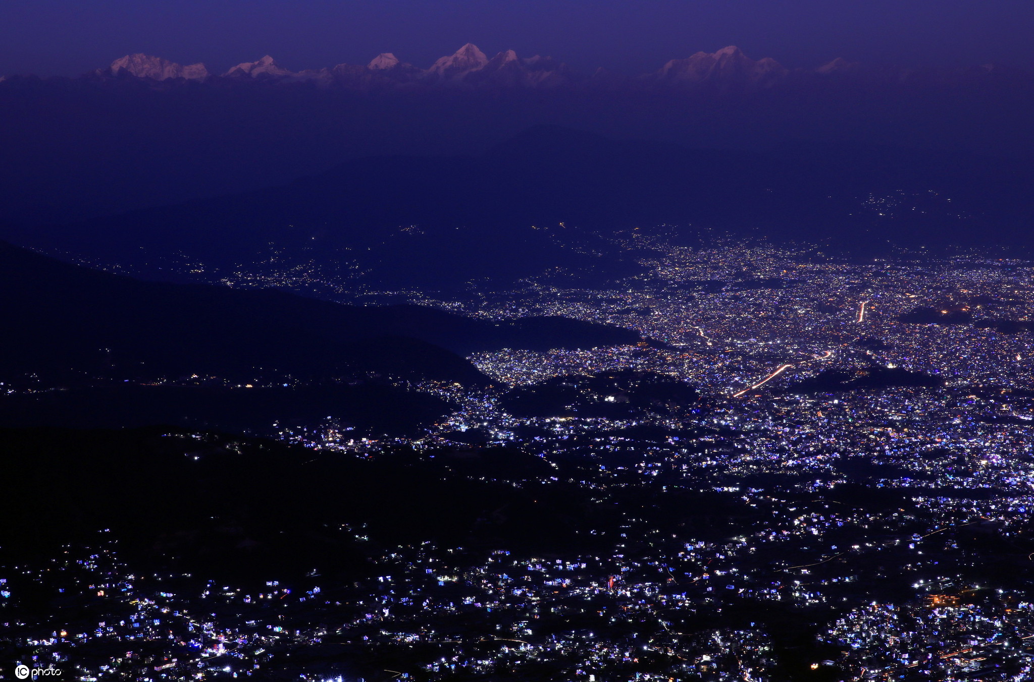 尼泊爾慶祝排燈節 加德滿都燈火通明-圖4