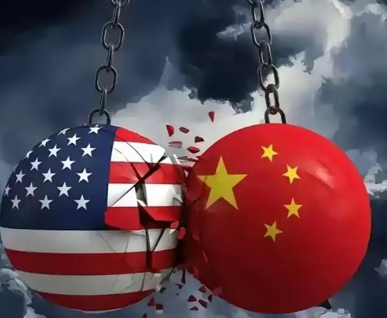 据说凤凰卫视资深评论员石齐平发文抛出三个观点：一、当前中国正处盛世，得制造者得天下，21世纪将是中国世纪；二、东南亚和南亚不可能成为“中国制造”的接盘侠；三、中美AI竞争最终胜出的将是中国，因为电力是关键。

说白了，这世界说来说去就一句话：谁家能稳定地把东西造出来，谁家灯能一直亮着不灭，谁就是老大