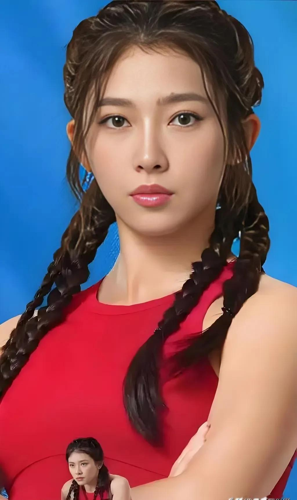 吴艳妮在名古屋真正要赢的，从来不是田中佑美，是三年前那个抢跑的自己！
2023年杭州亚运会决赛抢跑被取消成绩，那之后近三年，吴艳妮其实一直在做同一件事，把丢掉的东西一寸一寸拿回来。今年6月全国冠军赛，她在逆风0.7米/秒的条件下跑出12秒99，以0.01秒的微弱优势力压林雨薇，锁定名古屋亚运会参赛资