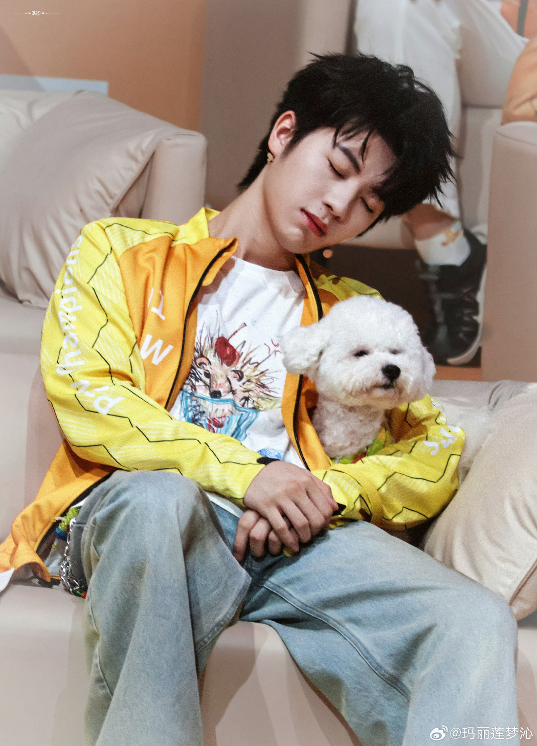 #黄誉博[超话]#  小狗～乖乖～小狗乖乖～ ​