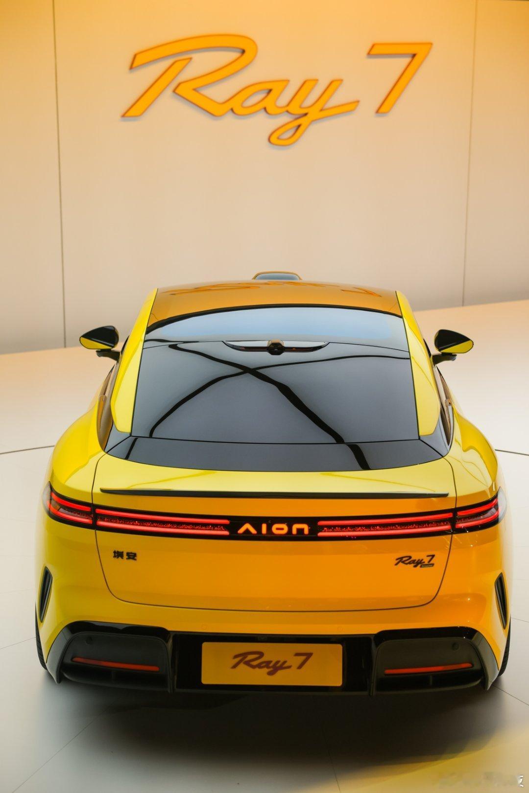 ——埃安Ray7 不是试水，是 All in。埃安焕新 logo 第一...
