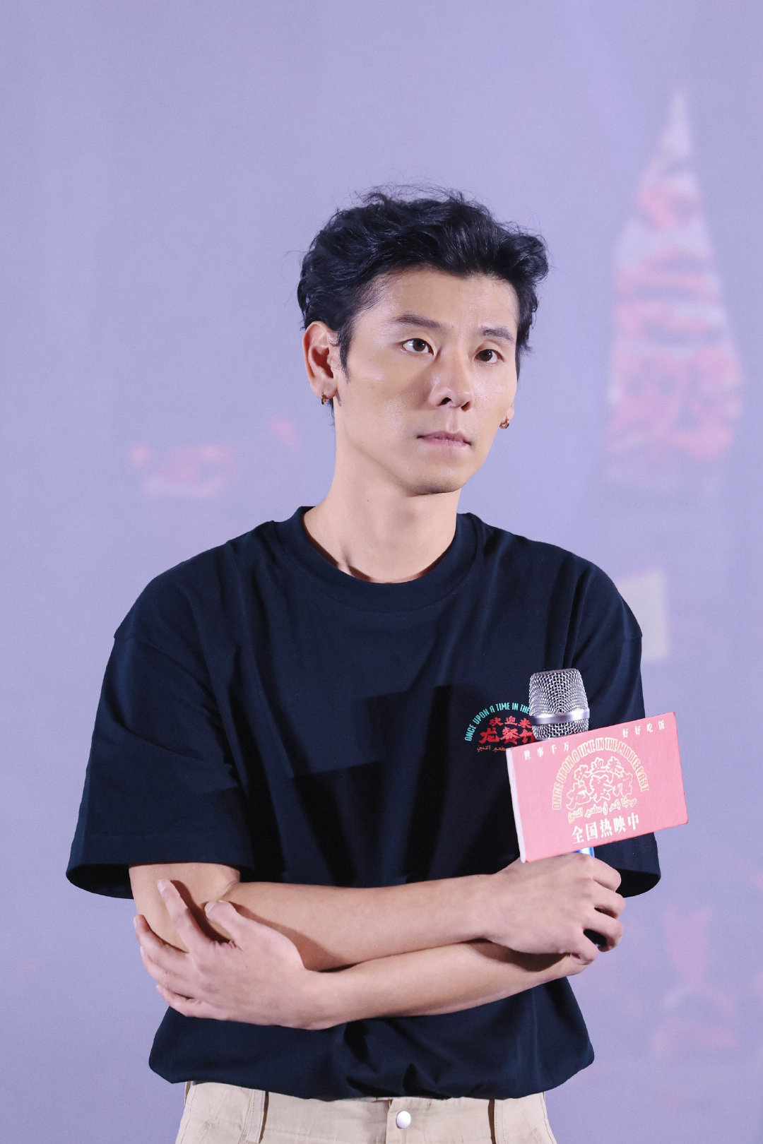 #蒋奇明[超话]#  🐲【俊生大堂播报】

8月29日·北京
今日关键词：未完

演员携马俊生与观众相聚北京，把一路收获的喜欢与回应，添进龙餐馆仍在升腾的烟火里。
路演暂告一段落，但属于龙餐馆的故事，还远没有走完。

#电影欢迎来龙餐馆# 正在热映中！#蒋奇明马俊生# ​