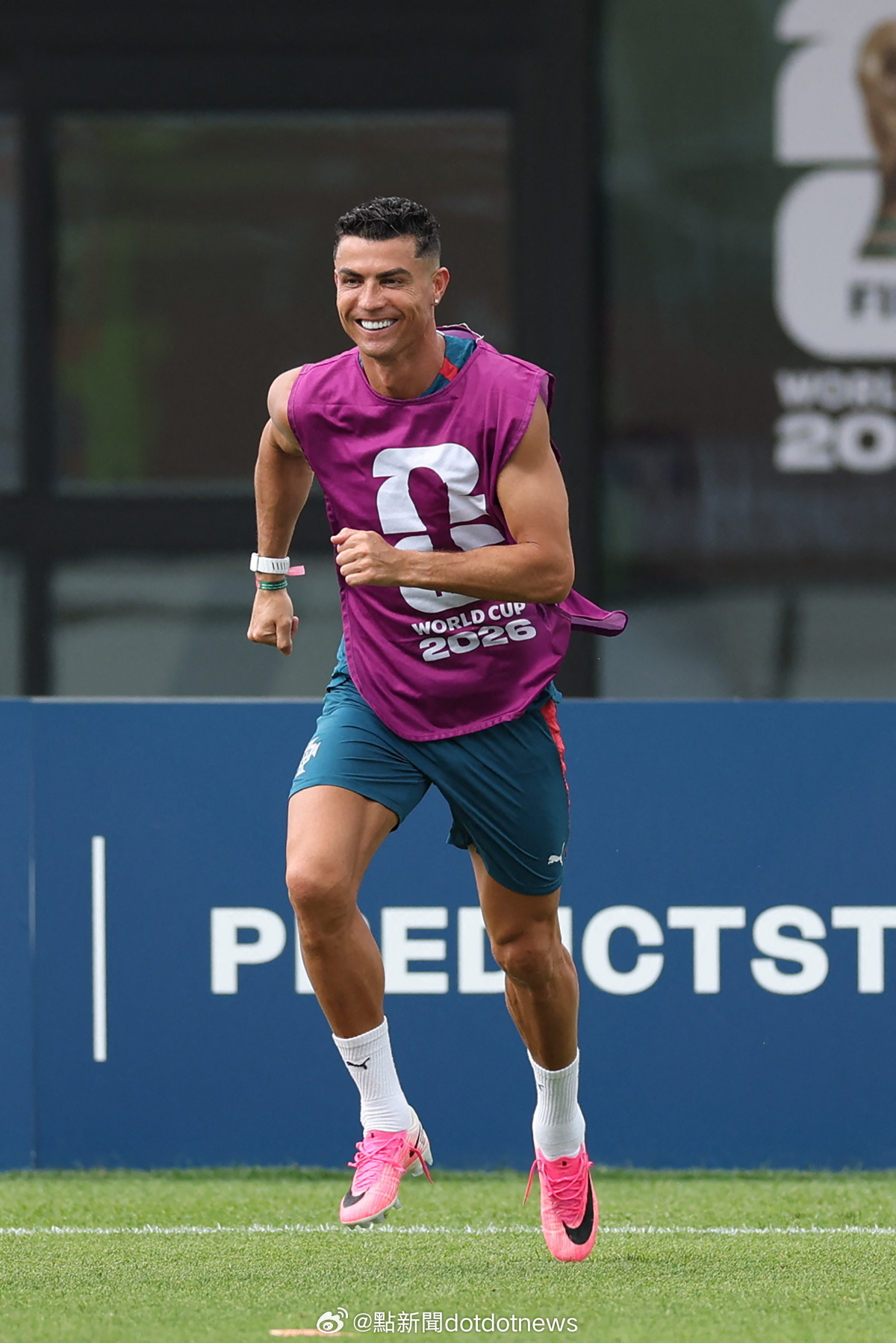Ronaldo）在小組賽階段幾乎「打滿270分鐘以上」，體能消耗極大...
