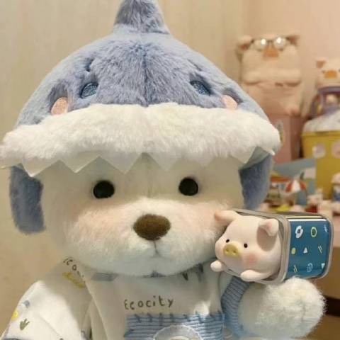 沉迷于抓娃娃