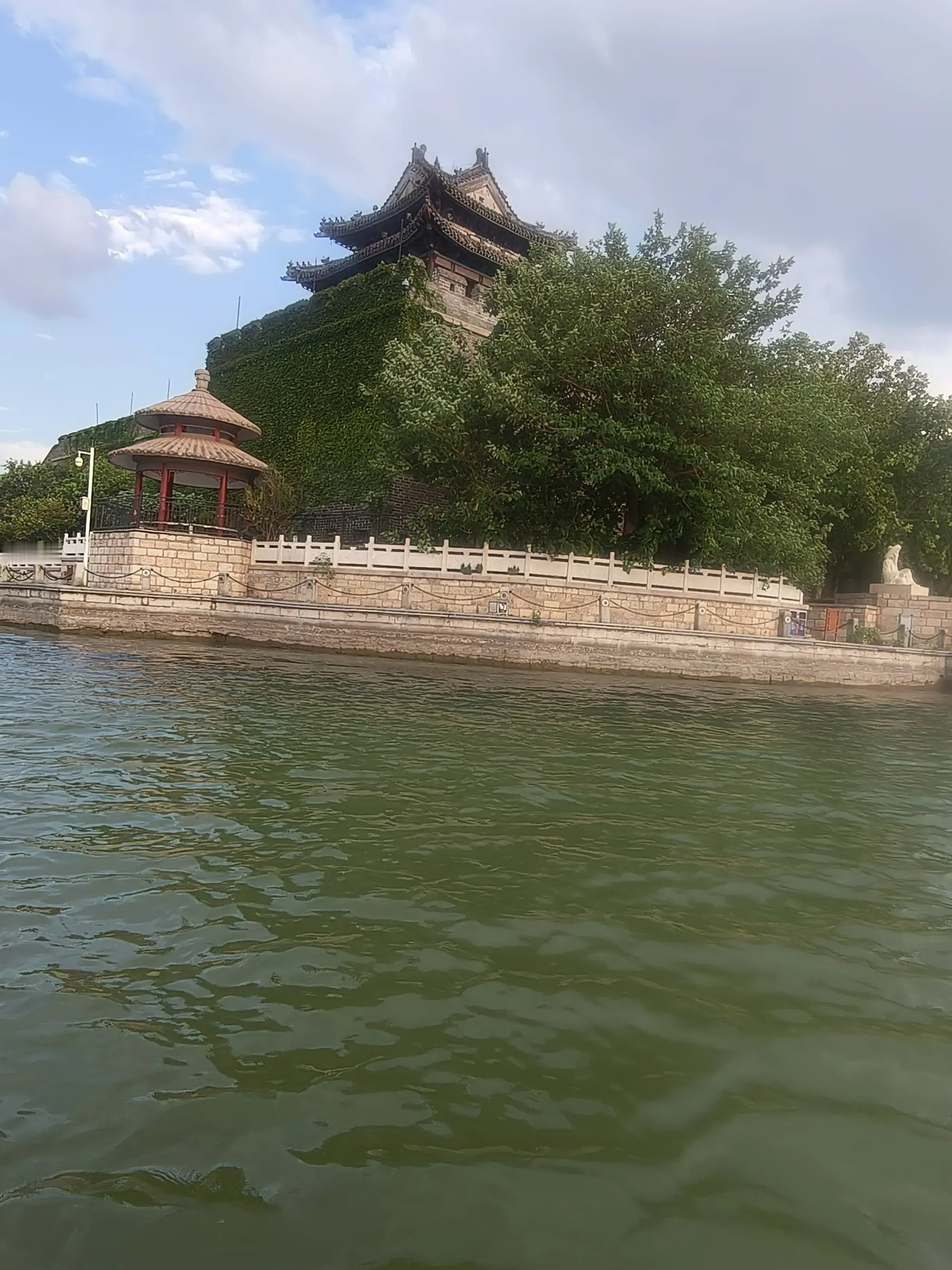 夫妻生活，究其本质是身体的亲密接触，追求的是愉悦之感。 老祖宗早在《易...