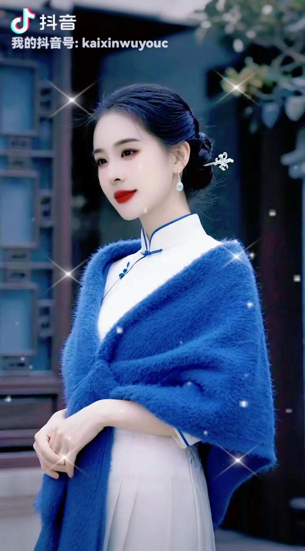 <p>优雅气质 优雅永不过时 心动的感觉 魅力女人 <!--{img...