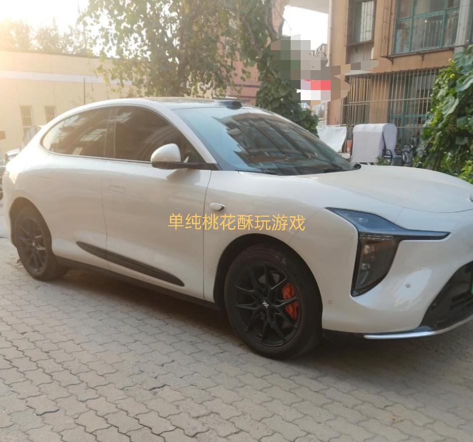 #智能辅助驾驶有多减压##汽场全开# 

🚗长途巡航、拥堵跟车、泊车入位，智能辅助驾驶到底减了多少压？我的真实体验

以前开车，长途怕脚酸，堵车怕烦躁，停车怕刮蹭。
现在智能辅助驾驶慢慢融入了更多场景，我也从“不敢用”变成了“离不开”。
但说实话，它到底能减轻多少驾驶压力？我用自己的实际 ​