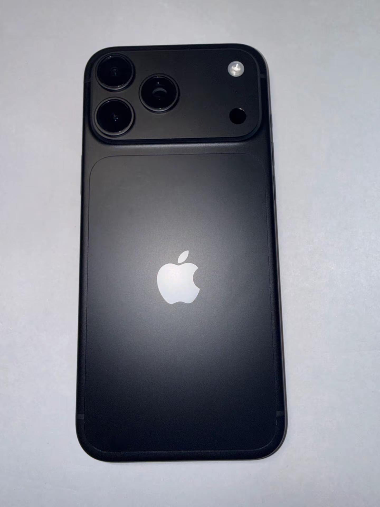 “时代的交汇”iPhoneiphone15pro iphone18promax