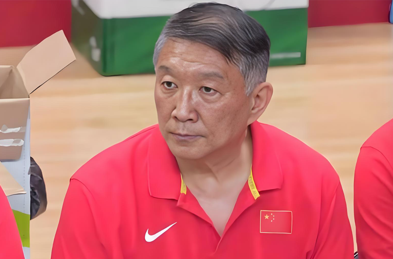 宫鲁鸣接受了采访，谈李月汝无缘女篮世界杯！
2026女篮世界杯马上就要开打，然而，对于中国女篮来讲，却迎来了一个十分糟糕的消息，没错，那就是球队主力球员李月汝无法参赛，这样的一个情况，也是让球队受到了巨大的打击。

众所周知，李月汝是中国女篮最顶级的中锋，在过去的10多年时间里，李月汝一直是中国女篮
