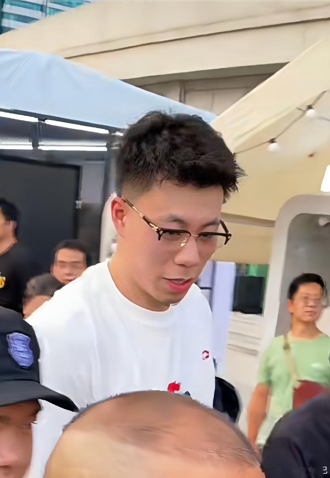 #张镇麟[超话]# 是我的帅金出没！ ​