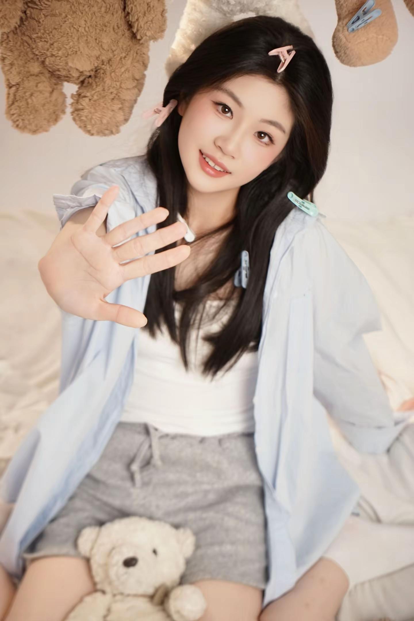 乖妞，11周岁纪念！永远开心！健康成长！