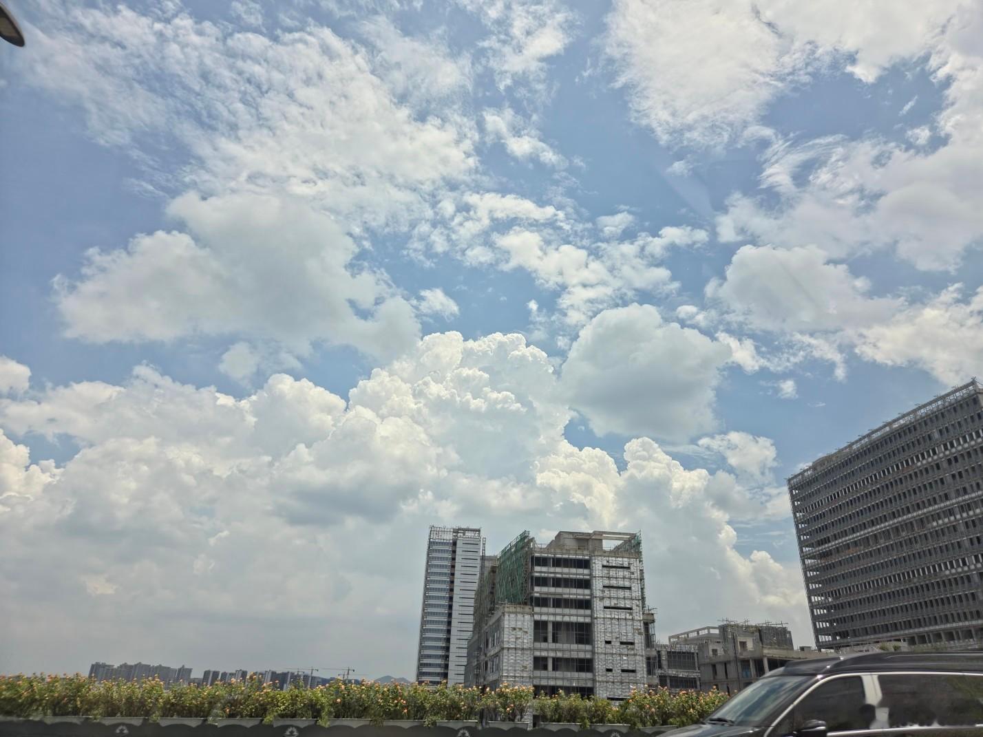  2026.7.19/周天补觉/上午去吃排骨/吃完试驾z9gt这么小...