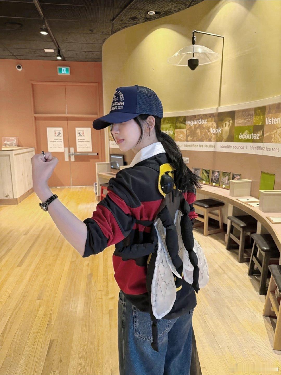 #柳智敏[超话]# 欧尼蜜蜂人格顶号中🐝
#柳智敏##karina# ​