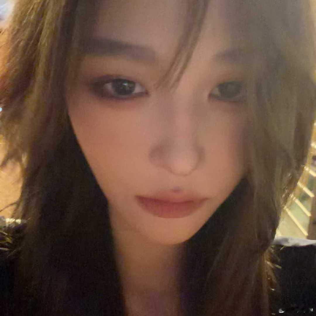#王奕[超话]# 姐姐真的很适合怼脸拍 ​