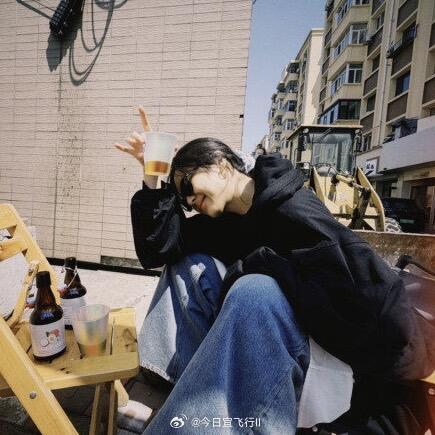 #孙千刘雯这次真的无妄之灾#两个很好的女孩真的就是无妄之灾，你们能不能不要在这样[哼]理智一点谢谢 ​