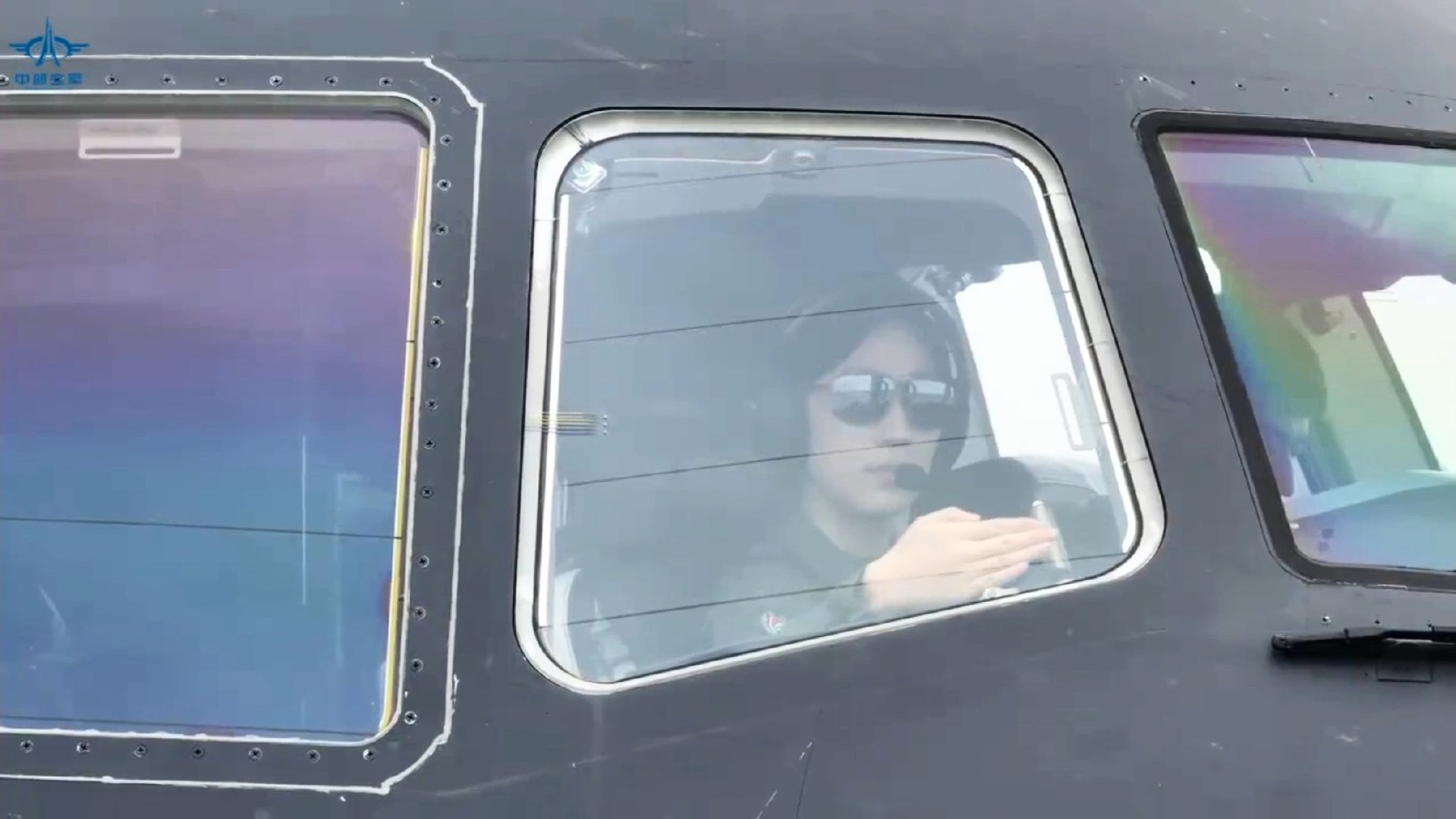 运20女飞 ​