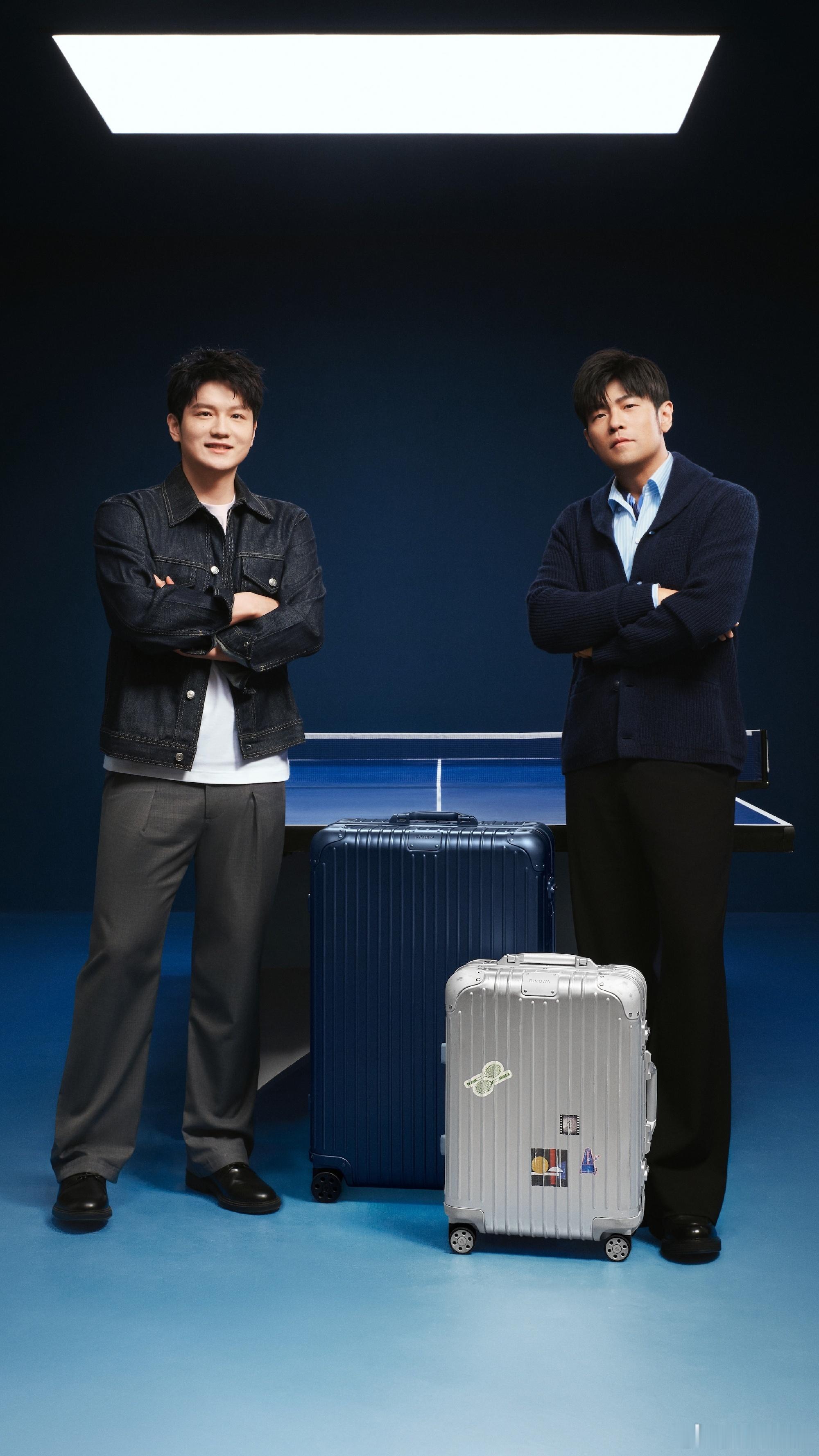 樊振东与周杰伦在品牌广告拍摄现场上演一场即兴乒乓球趣味对打，花絮片段...