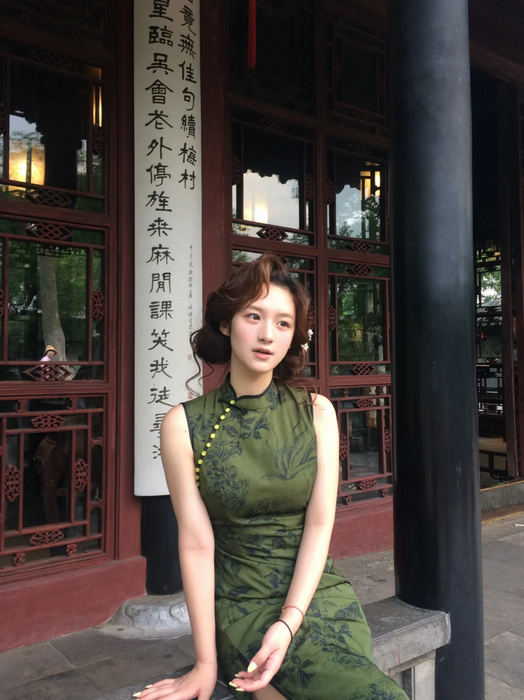 此恨绵绵无绝期
